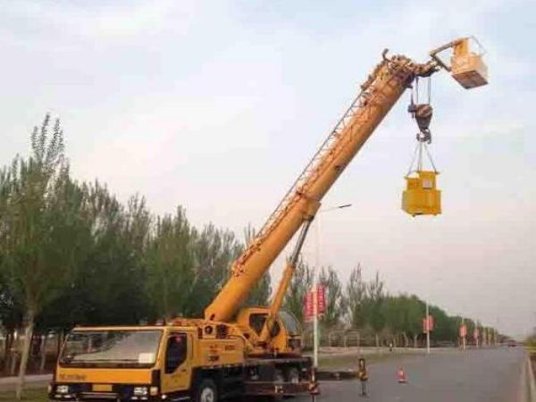 麻章区吊车租赁公司_吊车租赁公司提醒注意安全